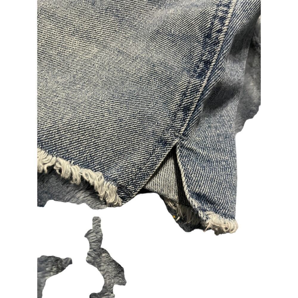 Hollister Curvy High Rise Crossover Denim Shorts Size 24/0 - Picture 3 of 5